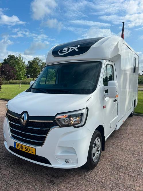 Prachtige en luxe STX  paardenwagen! 2021 - Automaat!, Dieren en Toebehoren, Paarden en Pony's | Trailers en Aanhangwagens, Zo goed als nieuw
