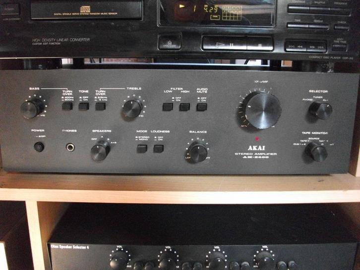 akai am 2400 ampli, TV, Hi-fi & Vidéo, Amplificateurs & Ampli-syntoniseurs, Enlèvement