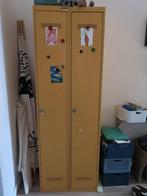 vintage kast locker okergeel (twee stuks), Ophalen, Gebruikt, Vintage