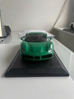 Ferrari 488 gtb 1/18, Hobby en Vrije tijd, Modelauto's | 1:18, Ophalen, Zo goed als nieuw, Auto, Burago