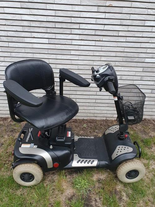 scootmobiel met nieuwe accu’s 
demontmonteerbaar in 5 stukk, Diversen, Brommobielen en Scootmobielen, Zo goed als nieuw, Ophalen
