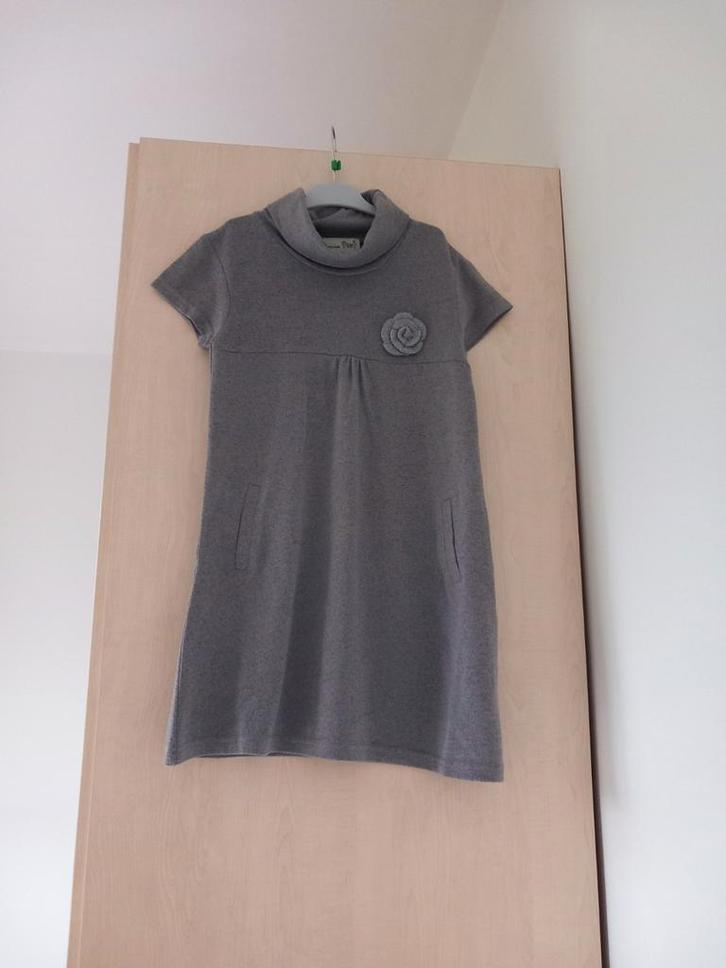 Lichtgrijs kleedje maat 140/146, zeer goede staat, Kinderen en Baby's, Kinderkleding | Maat 140, Zo goed als nieuw, Meisje, Jurk of Rok