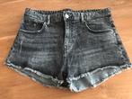 Toffe korte zwart grijze jeans short jeansshort mt 38, Gedragen, W30 - W32 (confectie 38/40), H&M, Ophalen of Verzenden