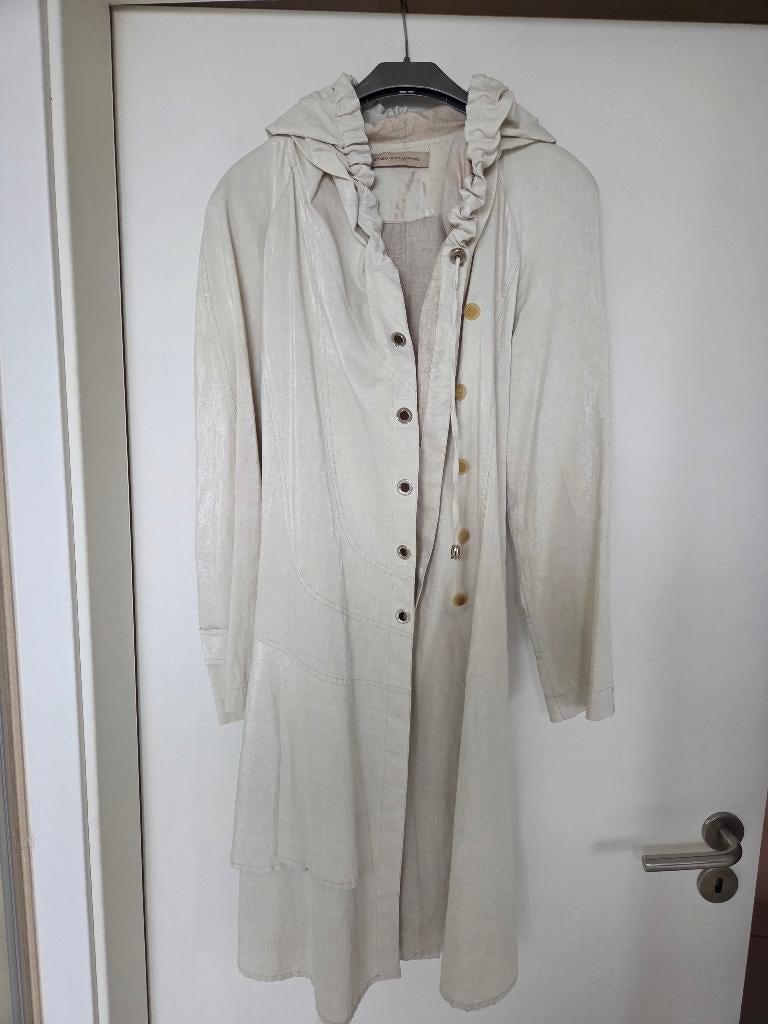 Beige waterdichte lange jas met capuchon en riem, Kleding | Dames, Jassen | Winter, Beige, ET DIEU CREA LA FEMME, Zo goed als nieuw