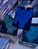 Caftan, Enlèvement, Comme neuf