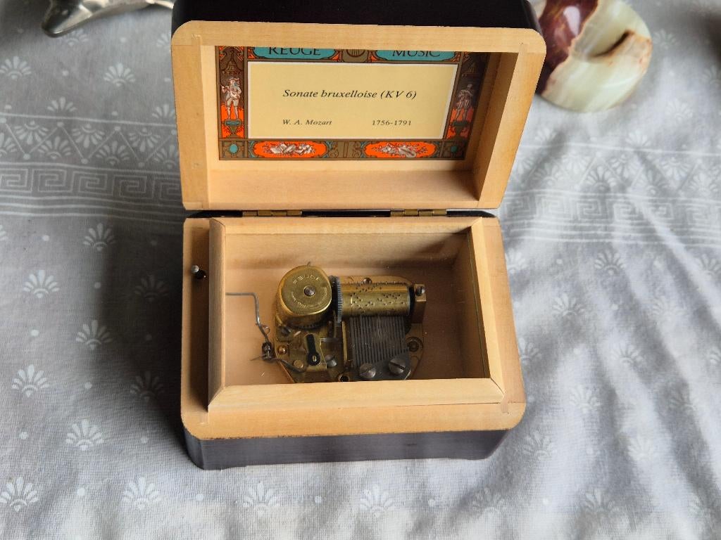 Muziekdoos Mozart "Sonate bruxelloise" (KV 6), Antiek en Kunst, Curiosa en Brocante, Ophalen