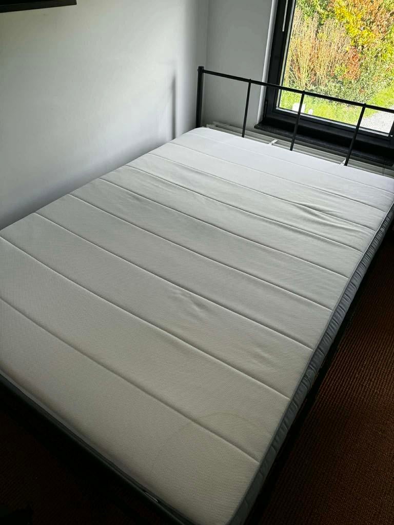 Lit 140x200 + matelas, Maison & Meubles, Matelas, Enlèvement, 200 cm, Deux personnes