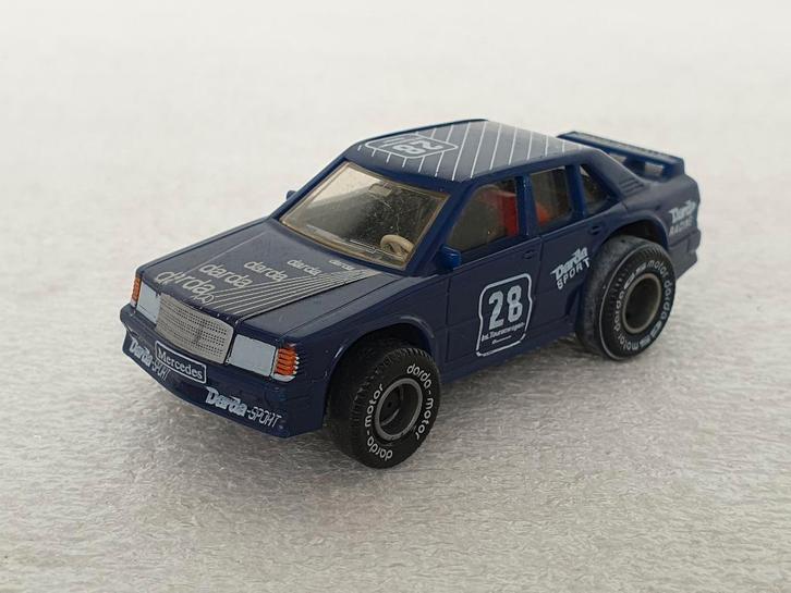 Darda: Mercedes 190 E 2.5 - 16 nummer 28 blauw, Hobby & Loisirs créatifs, Voitures miniatures | Échelles Autre, Utilisé, Voiture