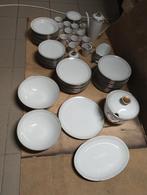 Vaisselle en porcelaine, Antiquités & Art, Enlèvement ou Envoi