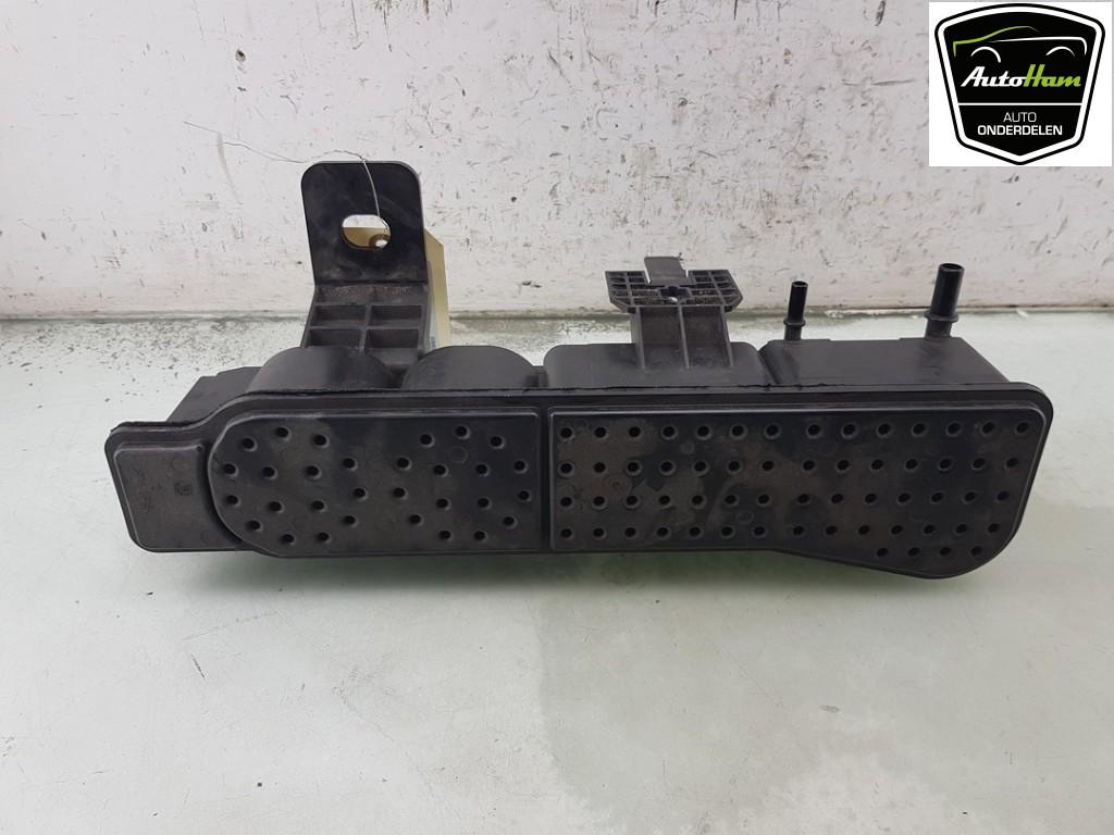 KOOLSTOFFILTER 2008 (UD / UK / UR / US / UX) (|9829656180|), Gebruikt, Peugeot