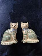 Pair Vintage Staffordshire Cats Ray Pottery England, Ophalen