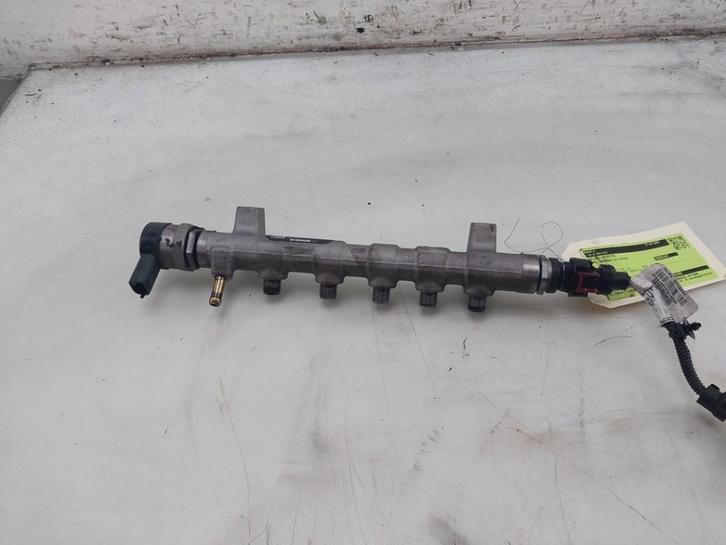 RAMPE D'INJECTION Opel Insignia Sports Tourer (|55578285|), Autos : Pièces & Accessoires, Systèmes à carburant, Opel, Utilisé