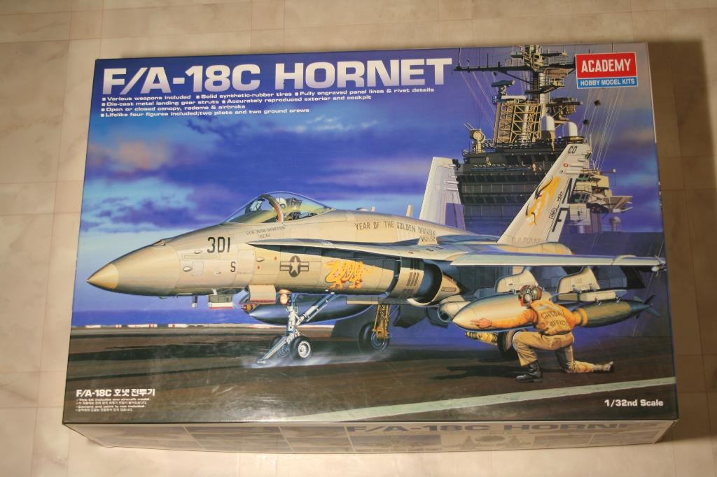 Academy 2191 1/32 MDD F/A-18C Hornet, Ophalen of Verzenden, Zo goed als nieuw, Groter dan 1:72, Vliegtuig