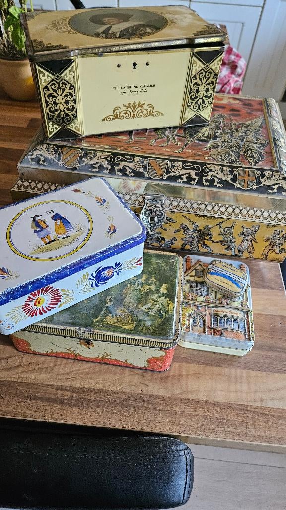 Boites en fer lot de 6, Collections, Boîte en métal, Enlèvement, Utilisé, Biscuits