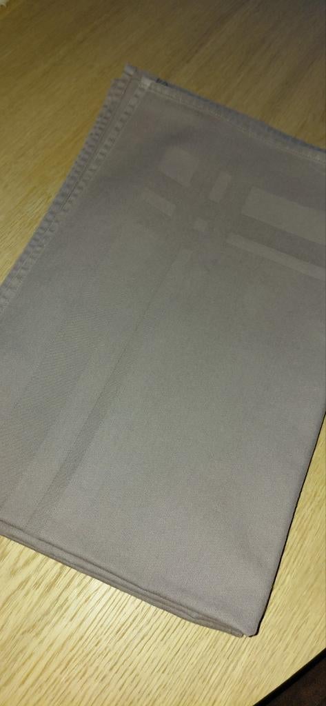 2 tafellopers, Ophalen