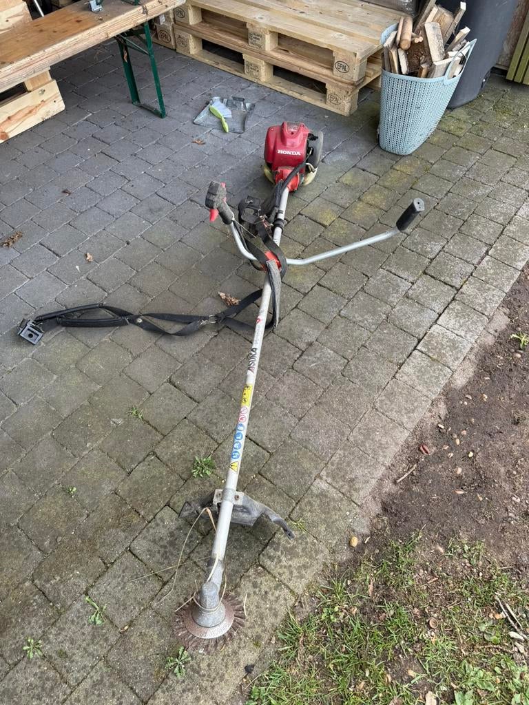 Gratis, Jardin & Terrasse, Débroussailleuses, Enlèvement, Comme neuf