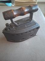 Kolenstrijkijzer, Antiek en Kunst, Antiek | Gereedschap en Instrumenten, Ophalen of Verzenden