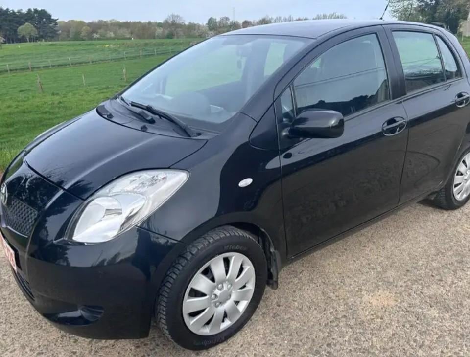 Toyota Yaris 1.3 vvti, Voorwielaandrijving, Zwart, Zwart, 5 deurs