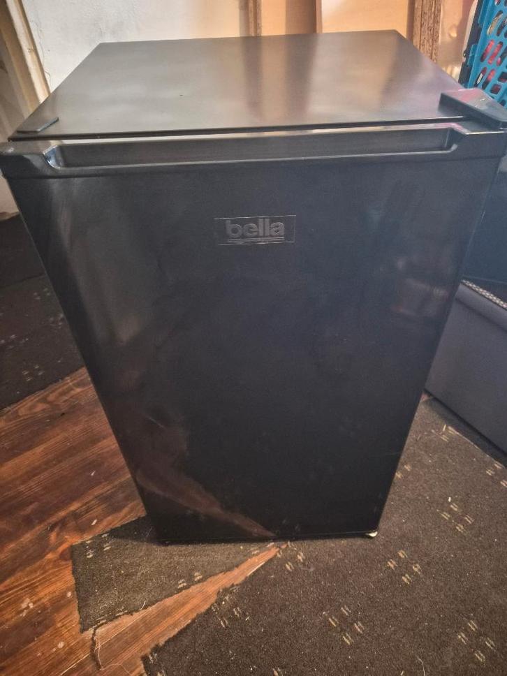 Réfrigérateur de table Bella, Electroménager, Réfrigérateurs & Frigos, Comme neuf, Sans bac à congélation, 75 à 100 litres, Moins de 85 cm