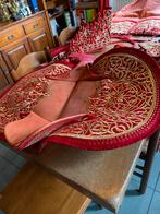 Selle marocaine avec tapis de selle et accessoires parade, Animaux & Accessoires, Enlèvement, Comme neuf
