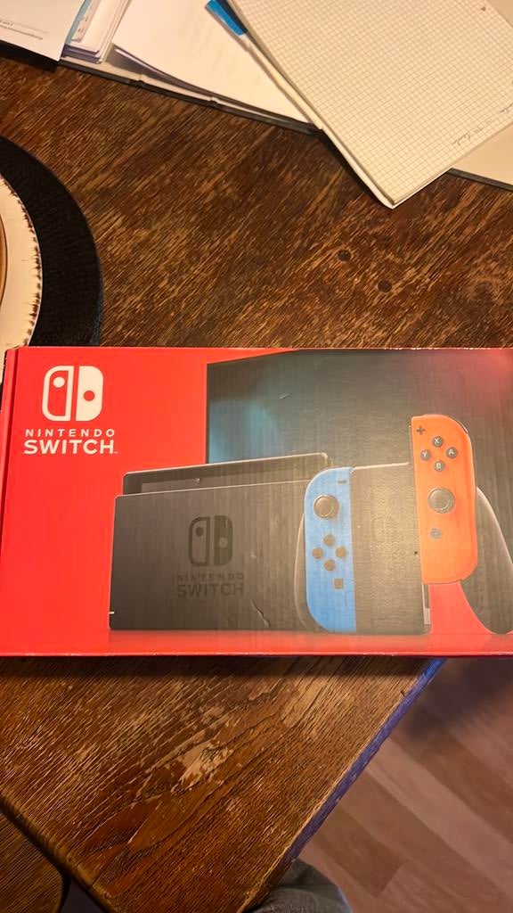 Nintendo switch 1 met spellen, Games en Spelcomputers, Spelcomputers | Nintendo Switch, Zo goed als nieuw, Ophalen