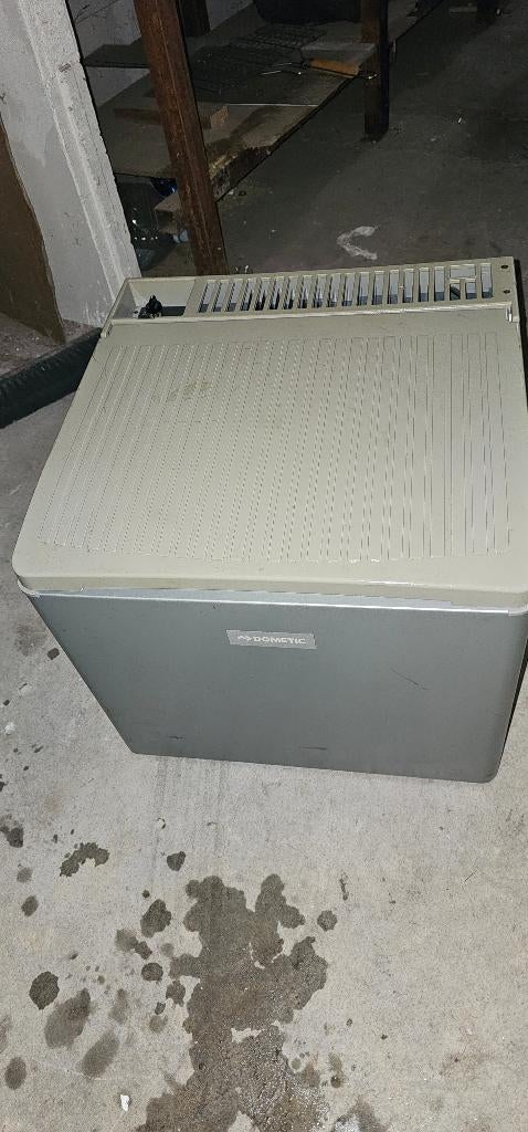 frigo box Dometic, Caravans en Kamperen, Koelboxen, Ophalen, Zo goed als nieuw, Koelbox, Koelelement