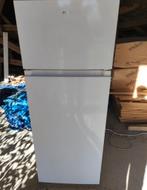 koelkast met diepvriezer in perfecte staat, Elektronische apparatuur, 150 tot 200 liter, Verzenden, Met aparte vriezer, Zo goed als nieuw