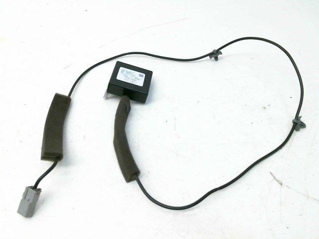 ANTENNE GPS Nissan Murano (Z51) (|25975CA100|), Dhr. M. Roggen, Stadsweg 37 37
9917 PV  WIRDUM GR., NL, Nissan, Utilisé