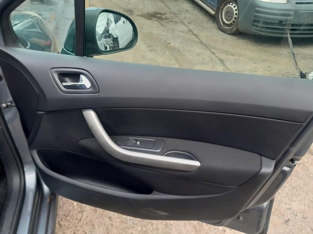 PORTIERBEKLEDING RECHTS VOOR Peugeot 308 (4A / C), Gebruikt, Peugeot