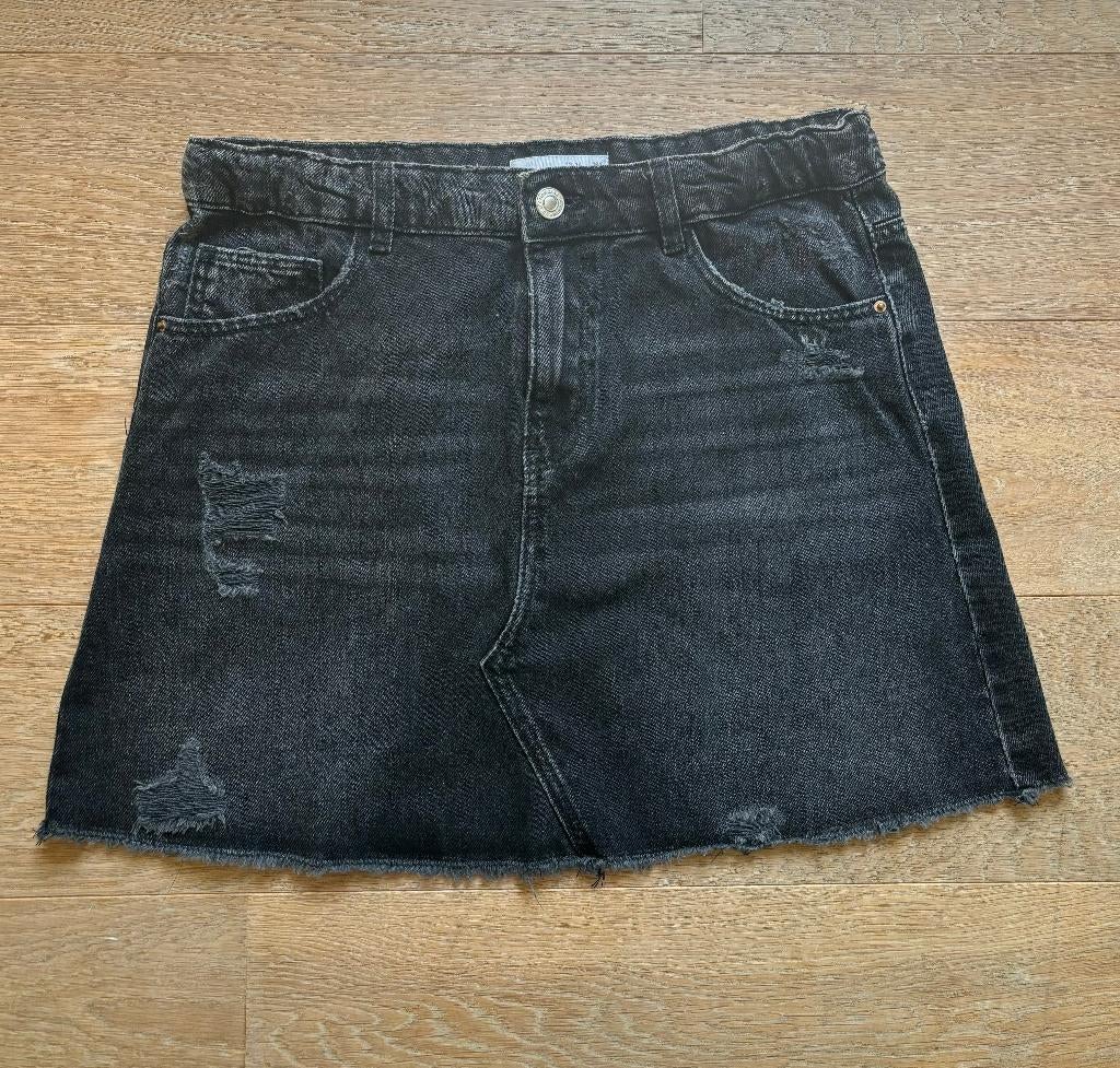 Zwarte jeansrok van Zara, Kleding | Dames, Rokken, Ophalen of Verzenden, Zo goed als nieuw, Maat 34 (XS) of kleiner, Boven de knie
