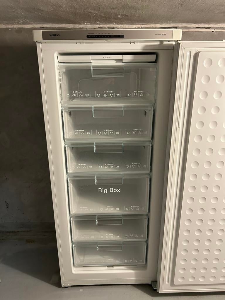 Diepvriezer kast Siemens, Gebruikt, 140 tot 160 cm, Vrijstaand, Ophalen