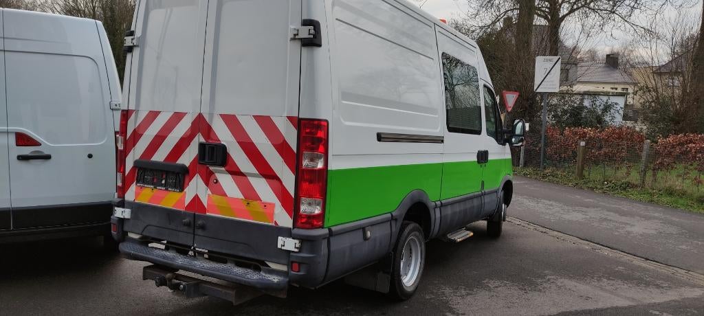 IVECO DAILY 50C15 3.0D - TREKHAAK - INRICHITNG, Auto's, Bestelwagens en Lichte vracht, Achterwielaandrijving, 110 kW, 4 cilinders