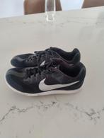 Spikes van Nike, Enlèvement, Spikes, Nike