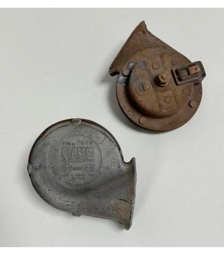 2 x klaxon BMW Tipo FIAMM E2 838 e2 CH5 0602 01 A 7341, Motos, Pièces | Toutes-marques, Utilisé, Enlèvement ou Envoi