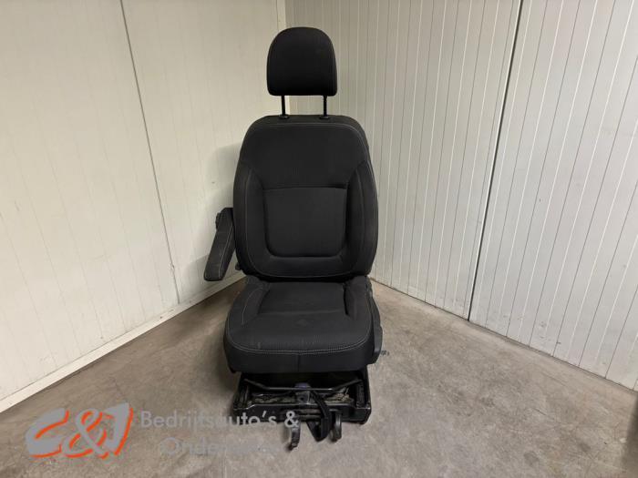 Siège gauche d'un Renault Trafic, Autos : Pièces & Accessoires, Habitacle & Garnissage, Renault, Utilisé, 3 mois de garantie, Enlèvement ou Envoi