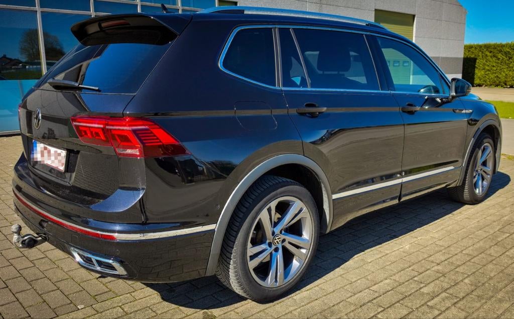 R-LINE VW Tiguan Allspace, 4 cilinders, Zwart, Leder, 159 g/km