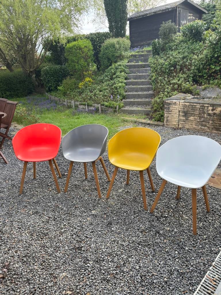 HAY AAC22- en AAC12-chaises, Huis en Inrichting, Stoelen, Zo goed als nieuw, Vijf, Zes of meer stoelen, Hout, Kunststof, Zwart