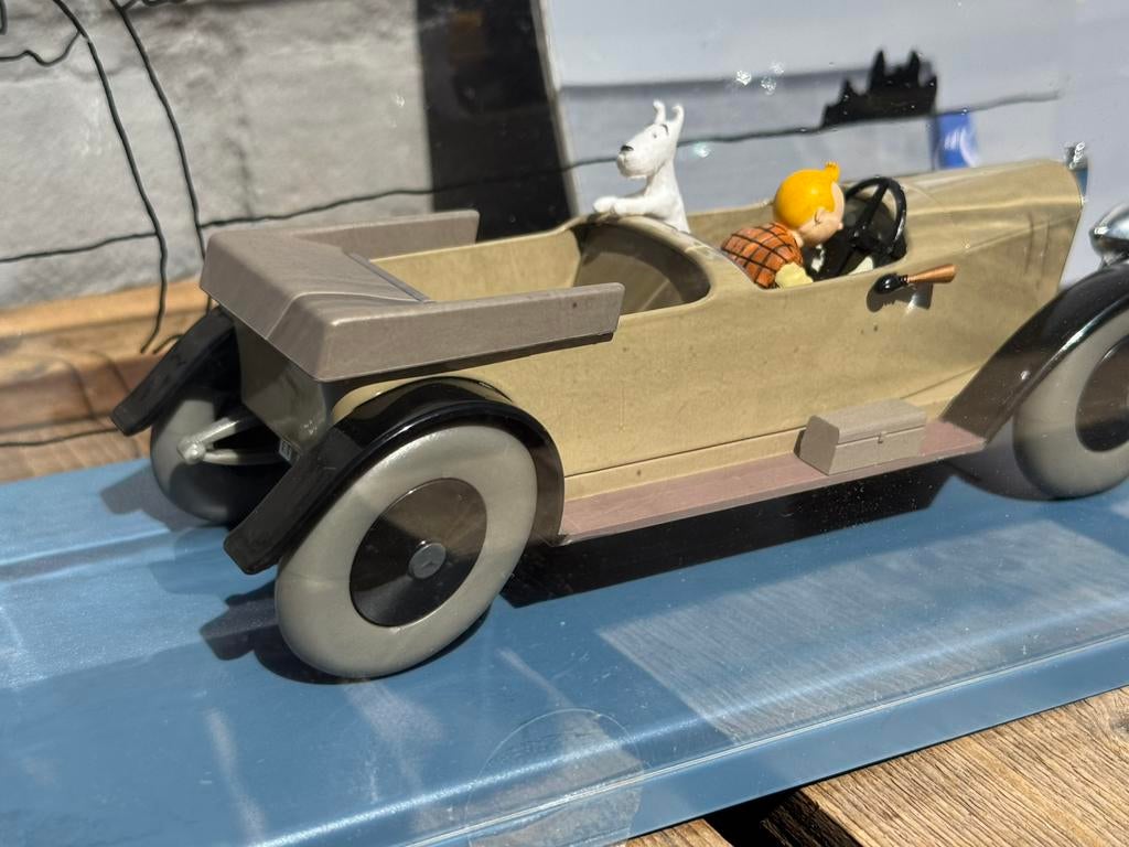 Kuifje Mercedes 1 : 24 model auto, Ophalen of Verzenden, Kuifje, Zo goed als nieuw, Beeldje of Figuurtje