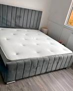 Fluwelen Bed – Modern en Comfortabel, Envoi
