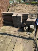 Dalstenen en boordstenen, Ophalen, Zo goed als nieuw