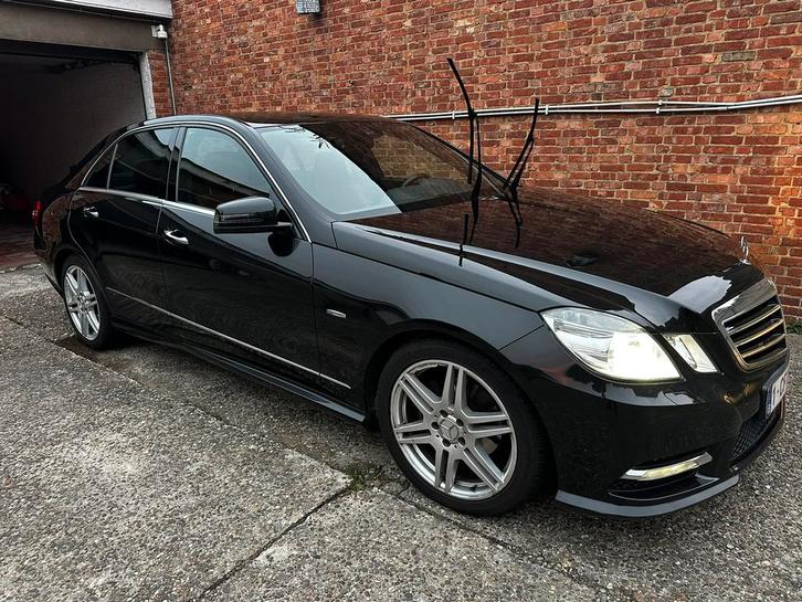 MERCEDES E200CDI 2011 EURO 5, Autos, Mercedes-Benz, Particulier, Classe E, ABS, Caméra de recul, Phares directionnels, Airbags