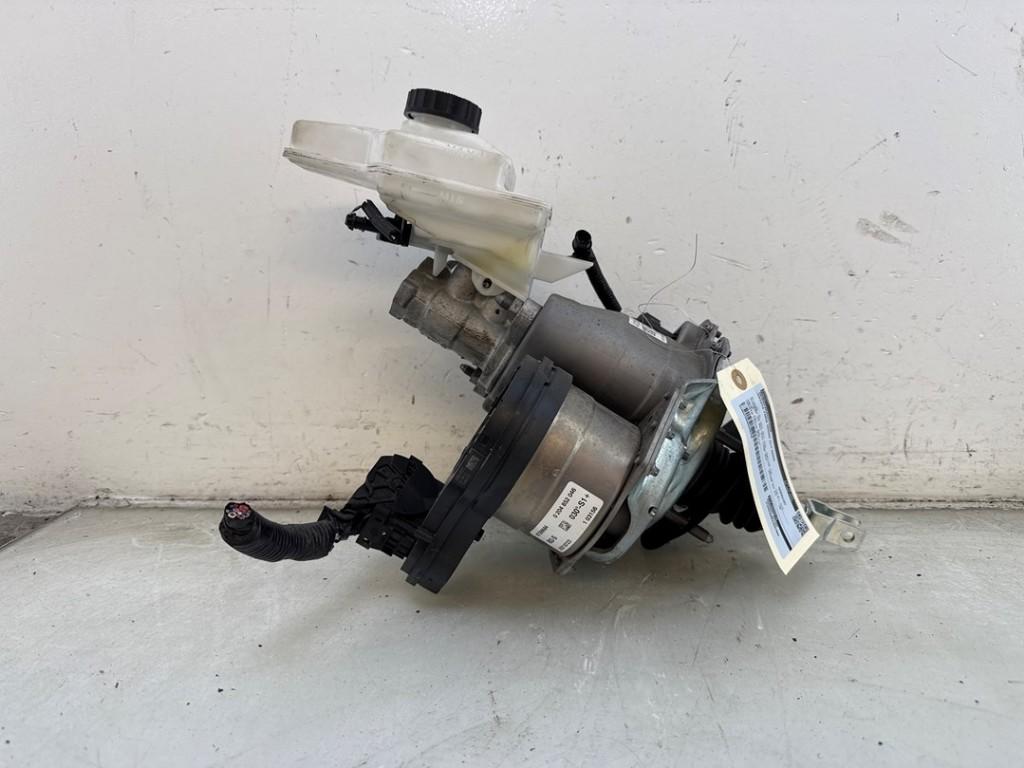 MASTERVAC / SERVOFREIN Toyota Yaris Cross (PB1 / PJ1), Utilisé, Toyota