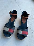 Sandalen maat 37 van Tommy Hilfiger, Kleding | Dames, Schoenen, Blauw, Zo goed als nieuw, Sandalen of Muiltjes, Ophalen of Verzenden