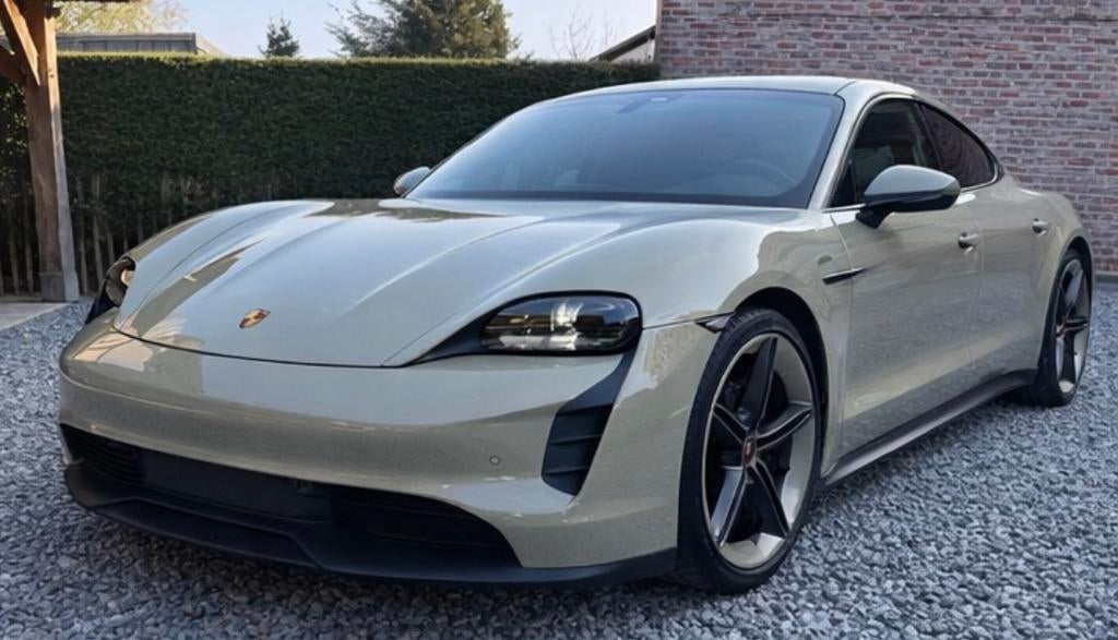 Porsche Taycan GTS 93.4 kWh, 4 zetels, Beige, Leder, Berline