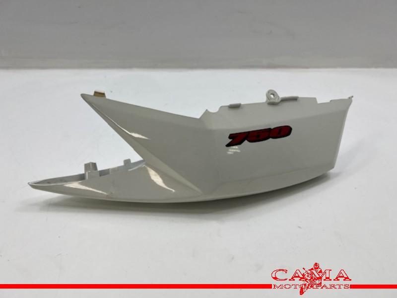 KONTPANEEL LINKS GSX R 750 2008-2010 (GSXR750 K8 / K9 / L0), Dhr. S. di Majo, Gebruikt, Info@cama-motorparts.nl, P.J. Troelstraweg 8 8
3144 CX  MAASSLUIS, NL