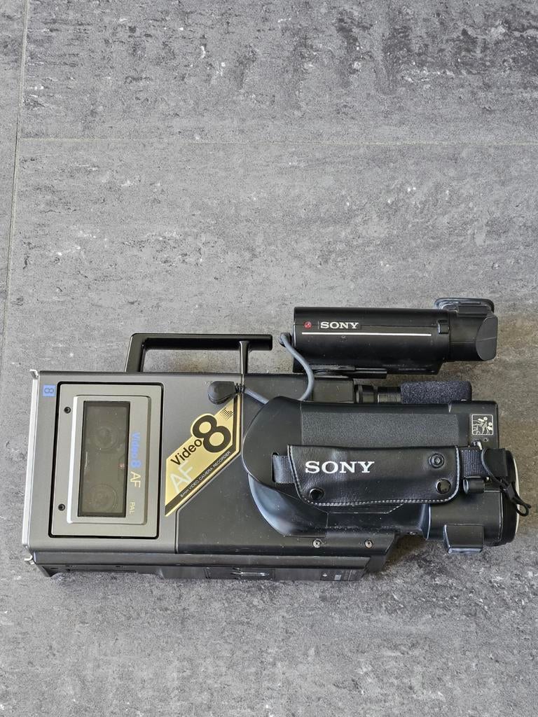 Zeldzame Sony CCD-V7AF-E Video 8 camcorder – compleet lot, TV, Hi-fi & Vidéo, Caméscopes analogiques, Enlèvement, Caméra