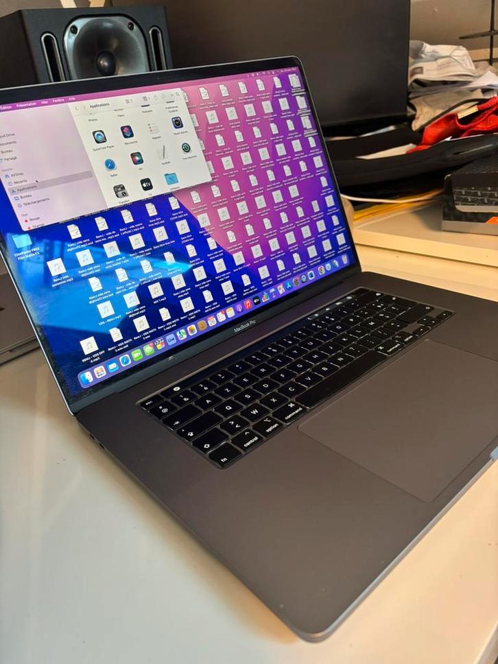 Macbook Pro 16 2019 Space Gray, Informatique & Logiciels, Apple Macbooks, Utilisé, MacBook, 16 pouces, 2 à 3 Ghz, 1 TB ou plus