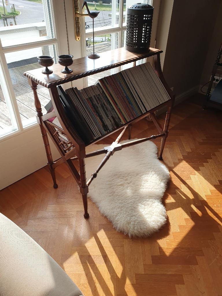 Mahonie boekenrek - Tijdschiftenrek  Book Through, jaren ’70, Huis en Inrichting, Kasten | Boekenkasten, Gebruikt, 50 tot 100 cm