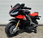 Kinder Motor APRILIA RS V4 MC 12v accu verlichting NIEUW, Kinderen en Baby's, Speelgoed | Buiten | Voertuigen en Loopfietsen, Ophalen of Verzenden