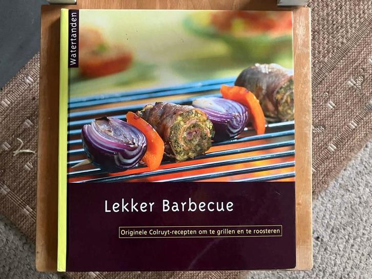 Kookboek BBQ - harde kaft - als nieuw, Boeken, Kookboeken, Zo goed als nieuw, Ophalen of Verzenden